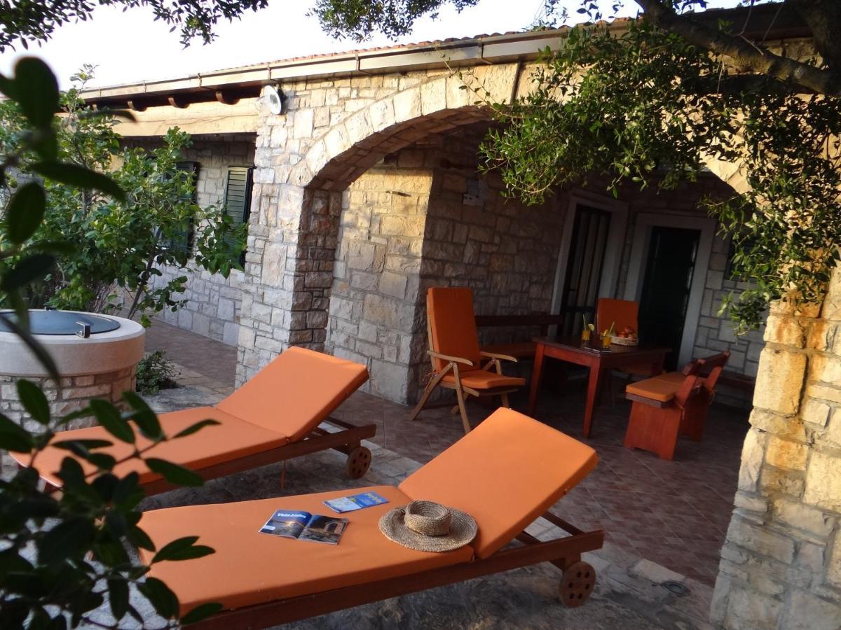 Stone House San Pelegrin Villa Vela Luka Exterior photo